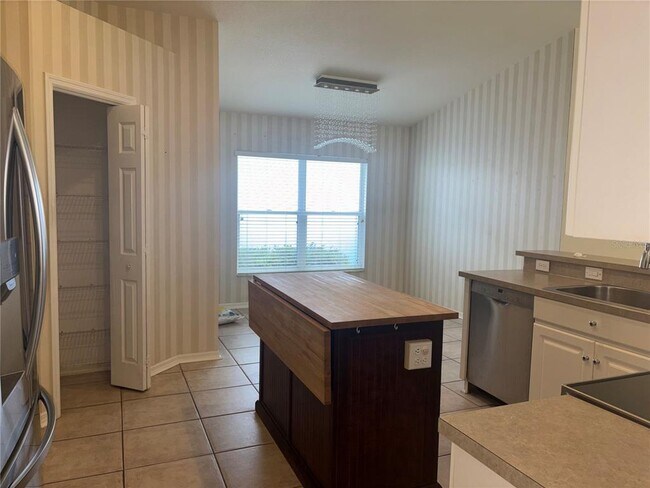 Building Photo - 10132 Heather Sound Dr