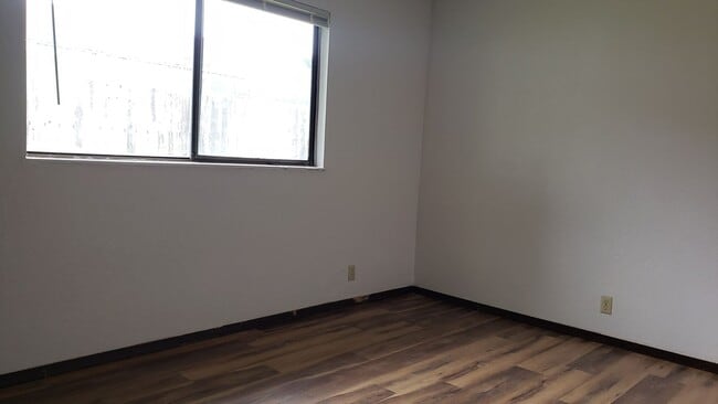 Building Photo - Single Level Home in McKinelyville- Dog Fr...