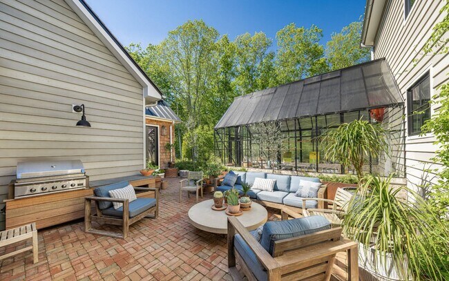 Building Photo - 291 Brick Kiln Rd
