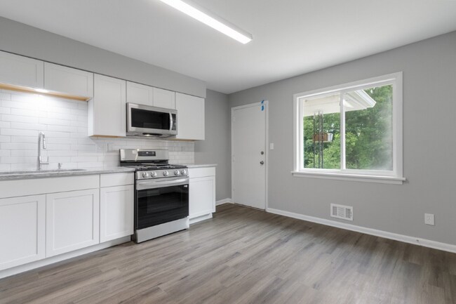 Building Photo - 2058 Nettie Ct