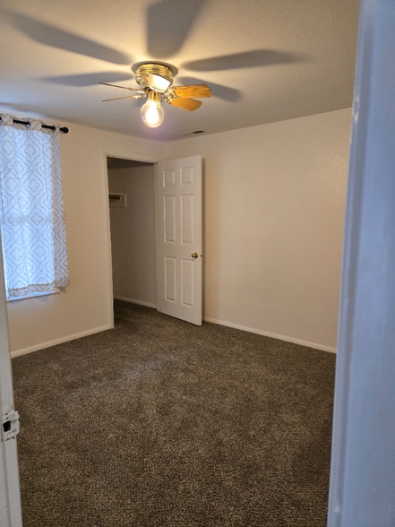 Building Photo - 109 N Kimball Ave