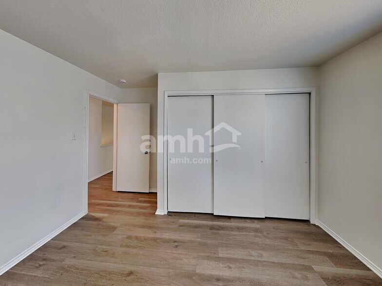 Building Photo - 7806 Brazoria Park