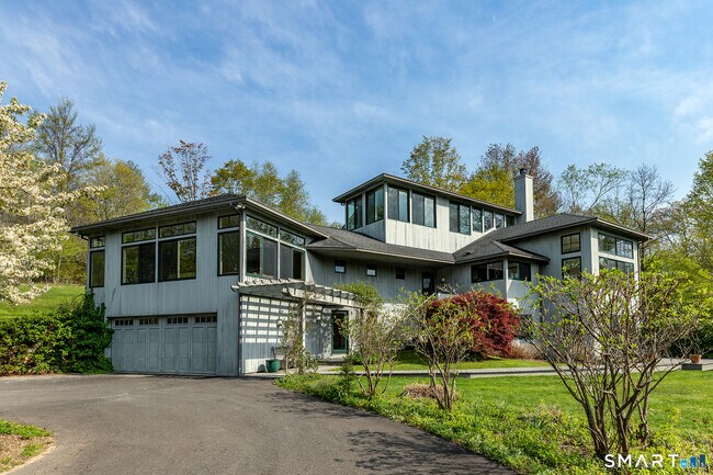 Building Photo - 16 Anderson Acres Rd
