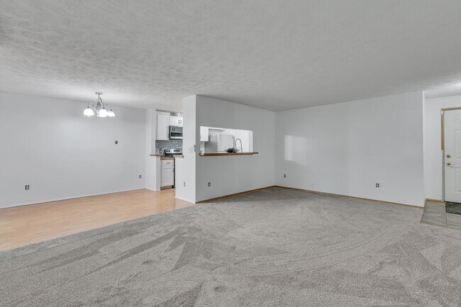 Building Photo - South Hill Puyallup 3 bed/2bth Home
