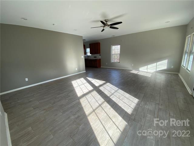 Building Photo - 8206 Pine Oak Rd