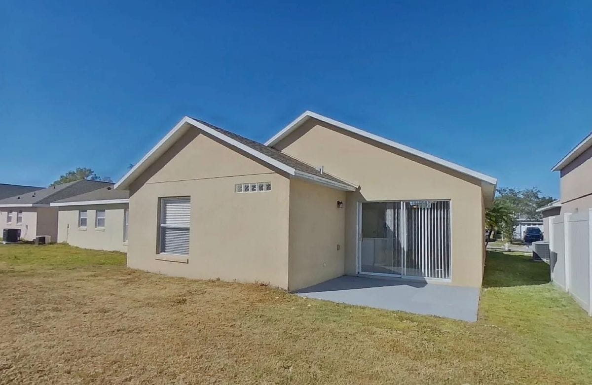 Building Photo - 2412 Cedarfield Ln