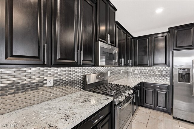 Building Photo - 4 Lomita Heights Dr