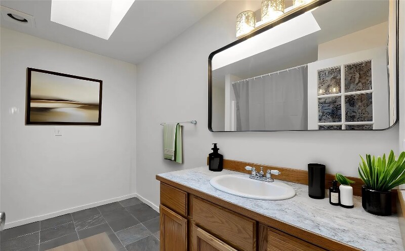 Building Photo - 27800 20th Pl S