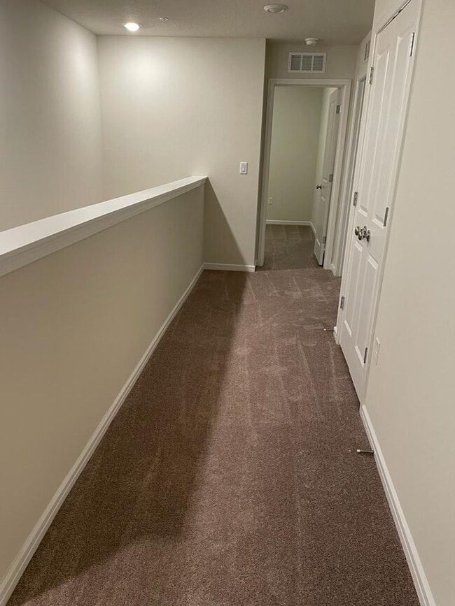 Building Photo - Townhome Isles of Lake Nona