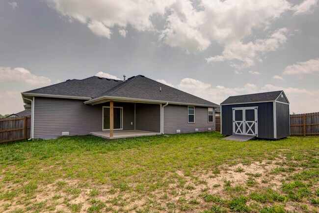 Building Photo - 2013 South St