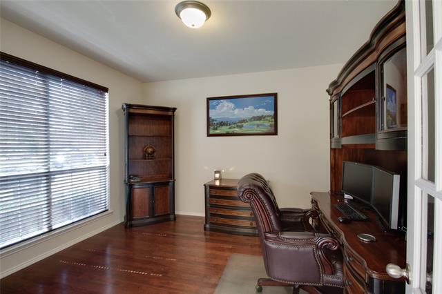 Building Photo - 9816 Gessner Dr