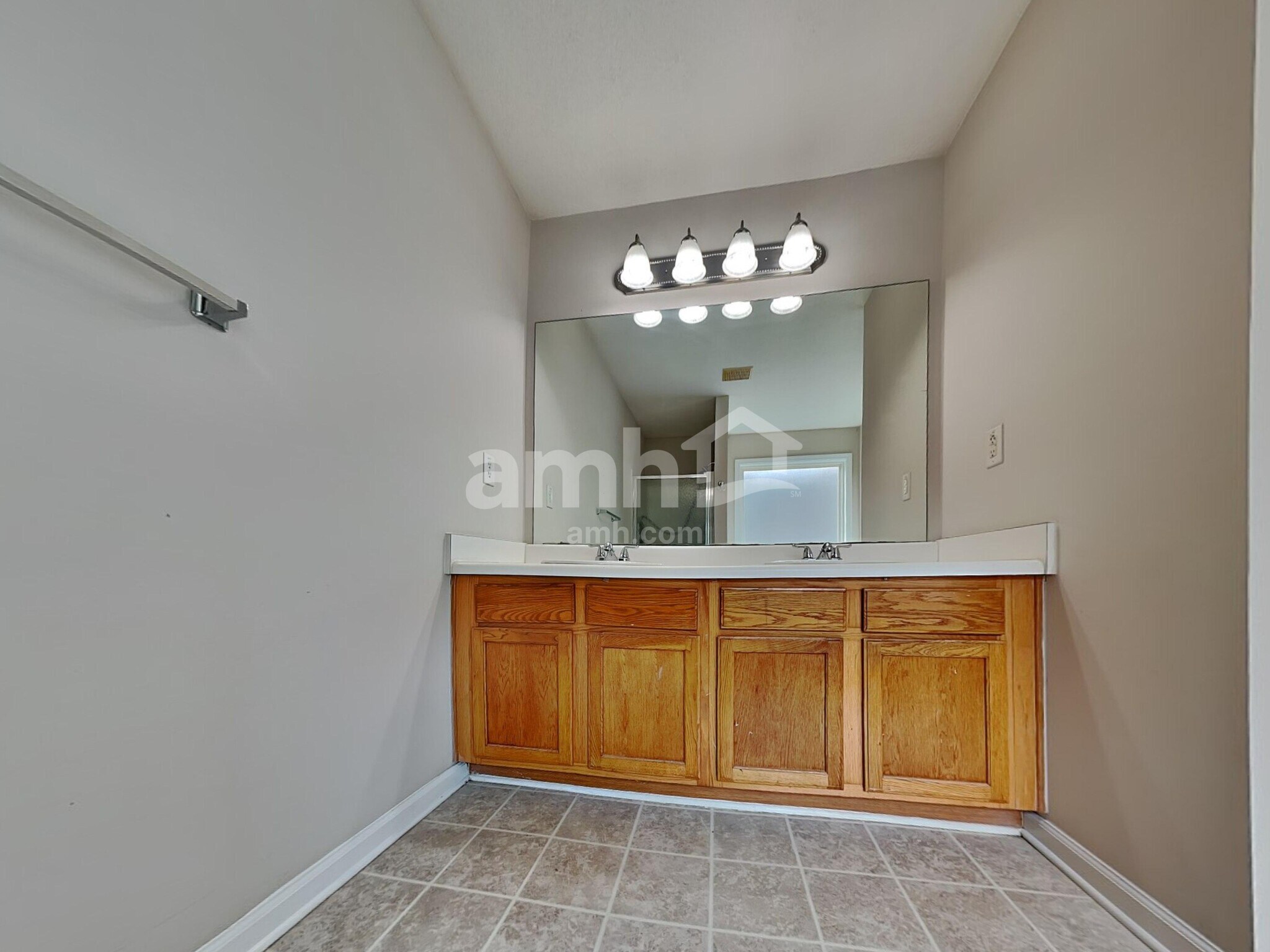 Building Photo - 4272 Round Stone Trl