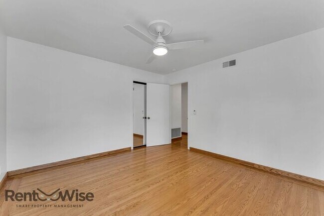 Building Photo - 1534 Whipple Ave