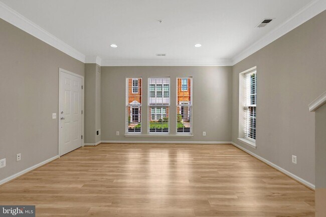 Building Photo - 42790 Lauder Terrace