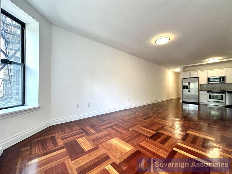 Building Photo - 601 W 137th St