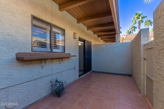 Building Photo - 16510 E Palisades Blvd