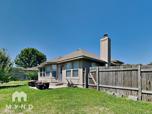 Building Photo - 2800 Single Trace Ct