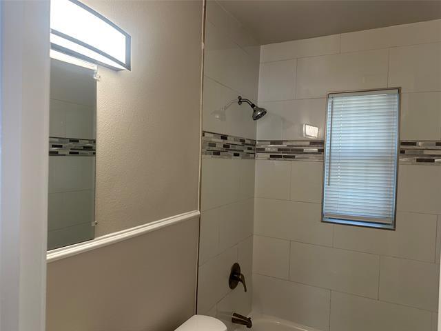 Building Photo - 3543 Poquita Dr