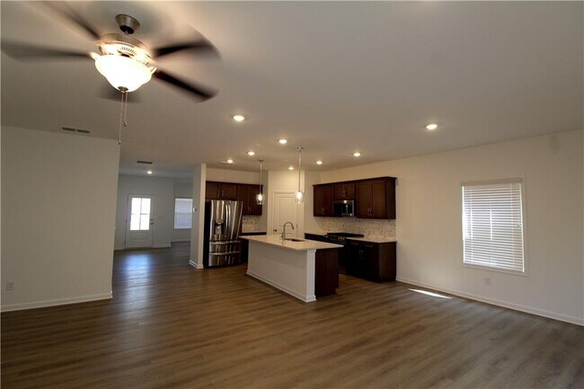 Building Photo - 5508 Coalie Trce