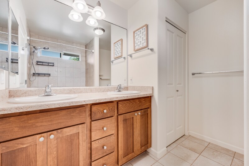 Building Photo - 83 Hoolaau St