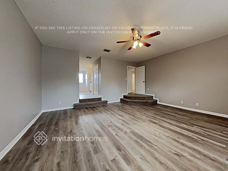 Building Photo - 1060 Grand Canyon Dr