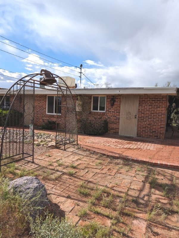 Building Photo - 4140 W Camino Pintoresco