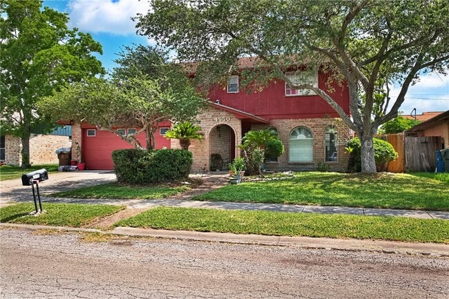 Primary Photo - 4950 Elmhurst Ln