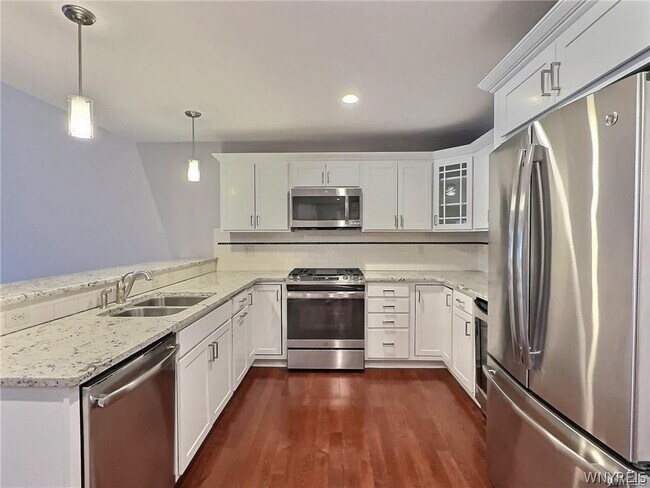 Building Photo - 27 Campbell Meadows