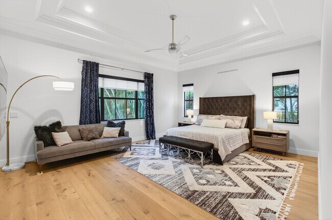 Building Photo - 17662 Cadena Dr