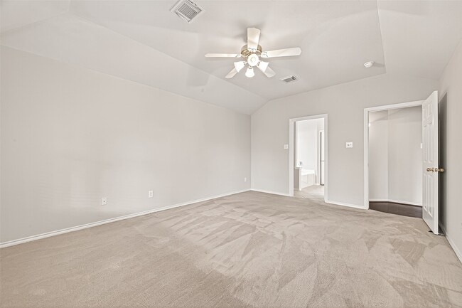 Building Photo - 26414 Suffield Glen Ln