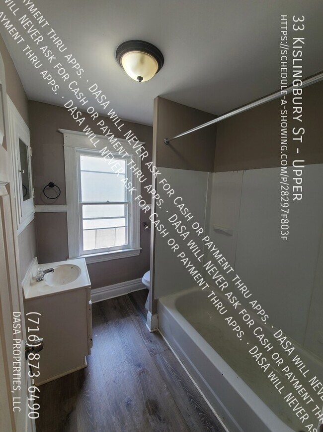 Building Photo - 33 Kislingbury St