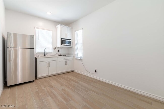 Building Photo - 291 Fletcher Fls St