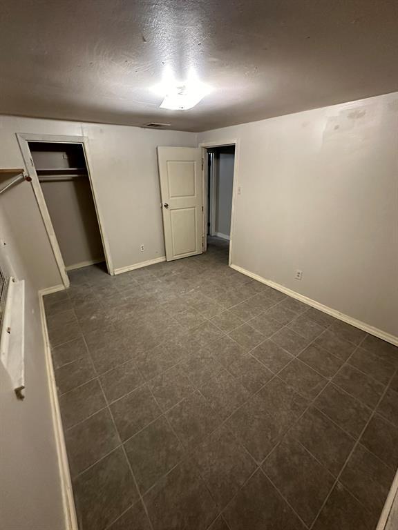 Building Photo - 32 Farrell St