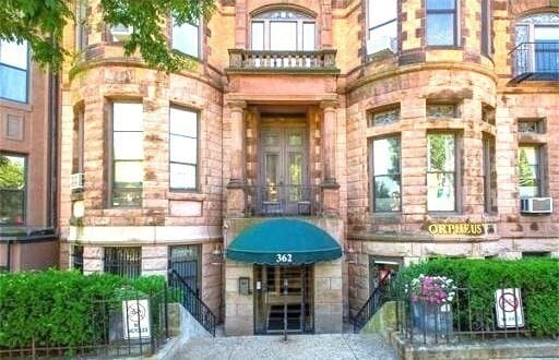 Building Photo - 366 Commonwealth Ave