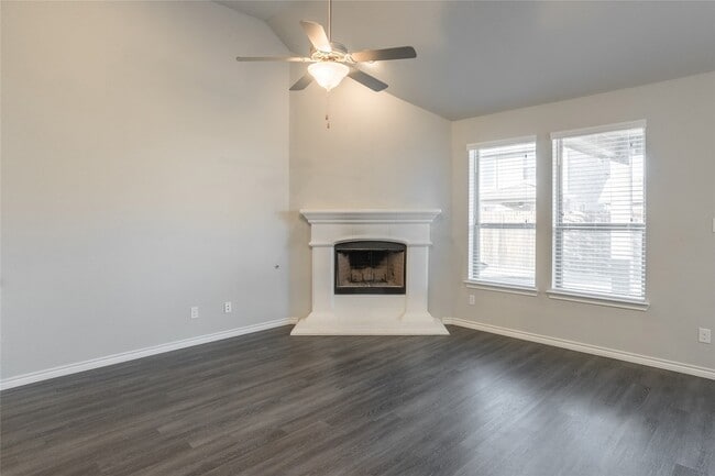 Building Photo - 1017 Lake Cypress Ln