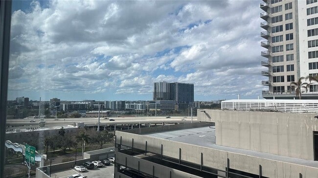 Building Photo - 1120 E Kennedy Blvd