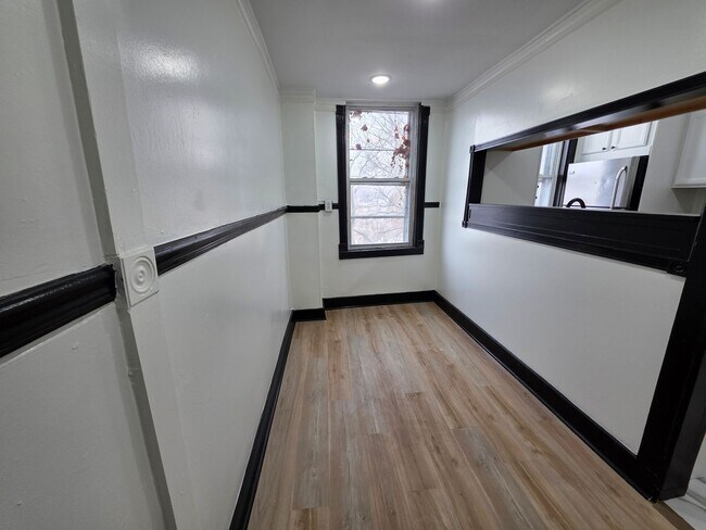 Building Photo - updated 4 bedroom 2.5 Bathroom house for rent