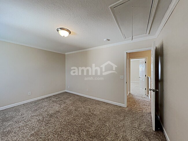 Building Photo - 104 Farms Springs Drive