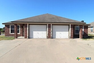 Building Photo - 2915 Sunflower Trail