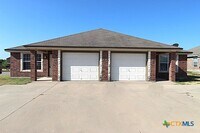 Building Photo - 2915 Sunflower Trail