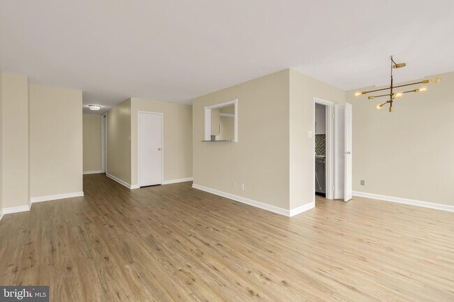 Building Photo - 2401 H St NW