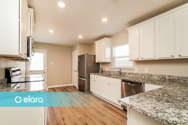 Building Photo - 332 Sunnymeade Ln