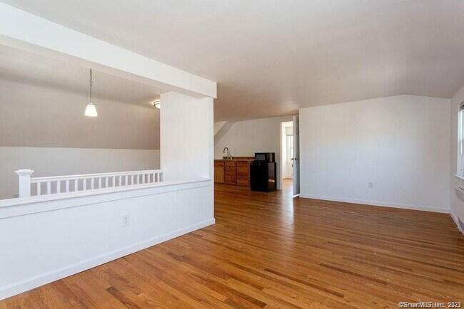 Building Photo - 12 Dunham Rd