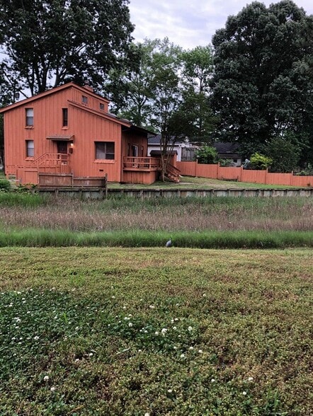 Building Photo - 412 Indian Ave