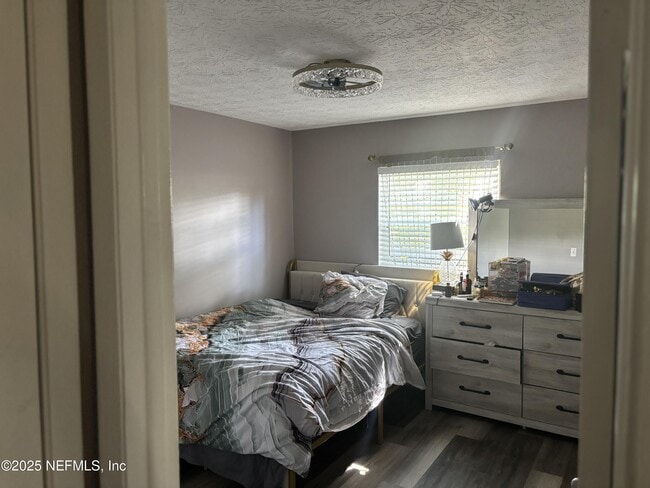 Building Photo - 1950 Paine Ave