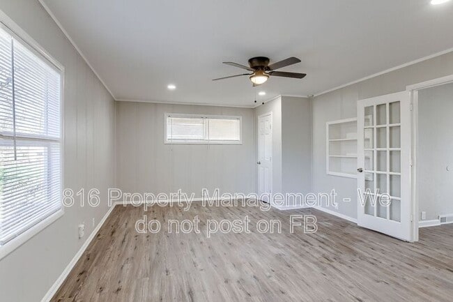 Building Photo - 11420 Manchester Ave