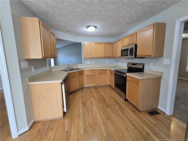 Building Photo - 1019 Canter Ln