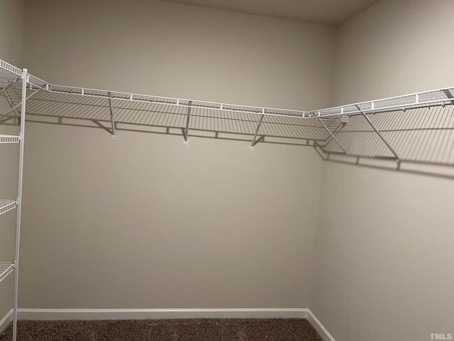 Building Photo - 101 Joneshaven Dr