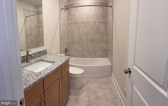 Building Photo - 7746 Meander Ct S