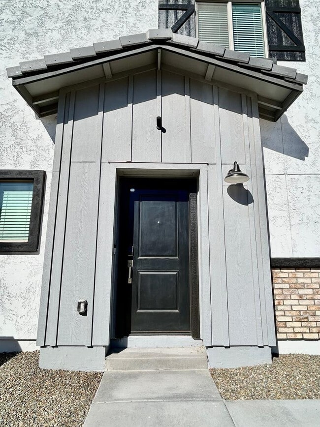 Building Photo - 7508 S 75th Dr